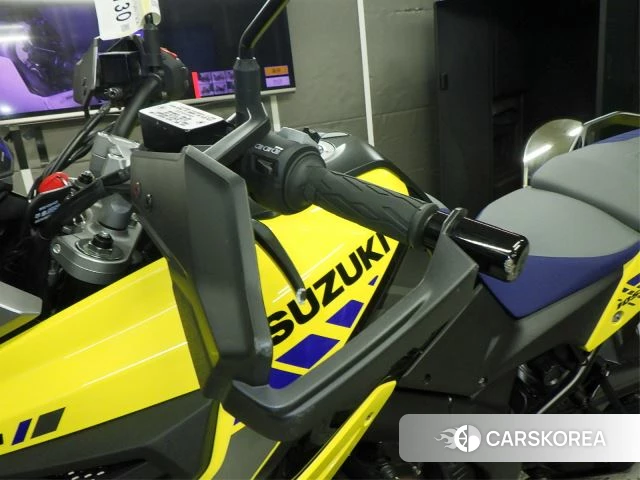 Проданный Suzuki V-STROM 1050XT id 4199088 из Японии, фото 30