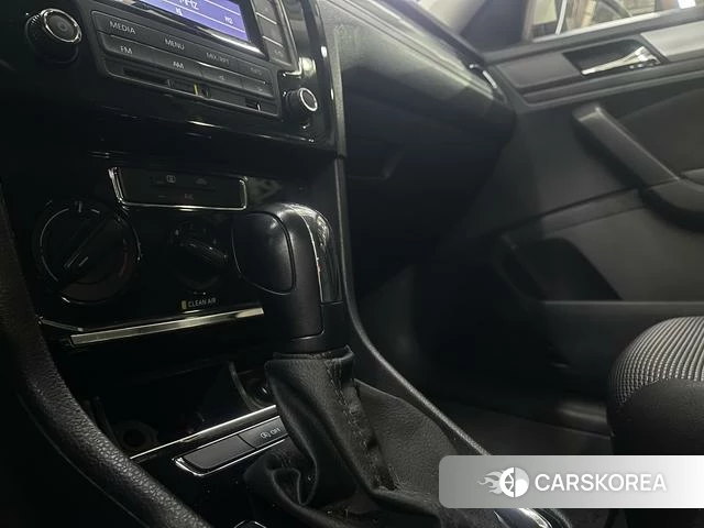 Volkswagen Bora id 4258262 из Китая 17