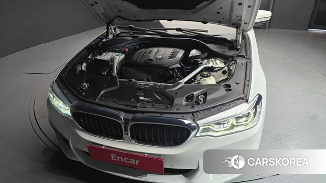 BMW 5 Series (G30) id 3814415 из Кореи 16