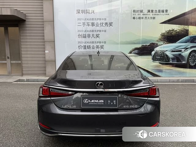 Lexus ES id 4291273 из Китая 14