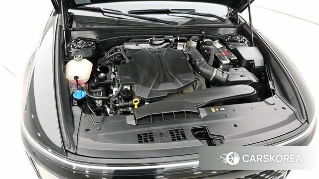 Hyundai Grandeur (GN7) id 3850566 из Кореи 16