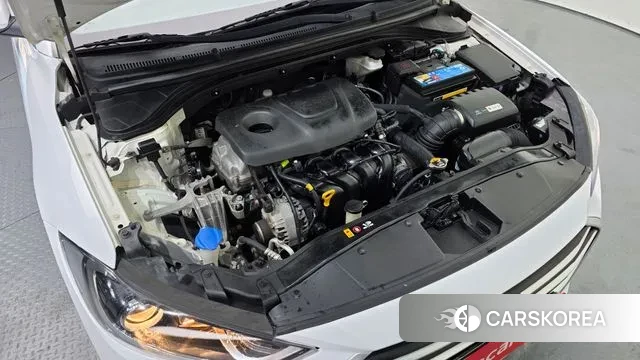 Hyundai Avante AD id 3737245 из Кореи 16