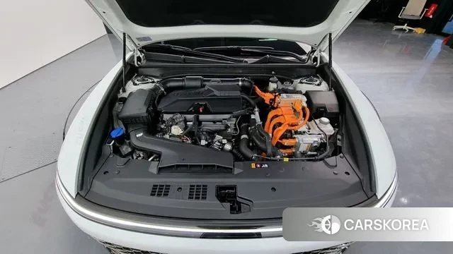 Hyundai Grandeur Hybrid (GN7) id 3517500 из Кореи 16