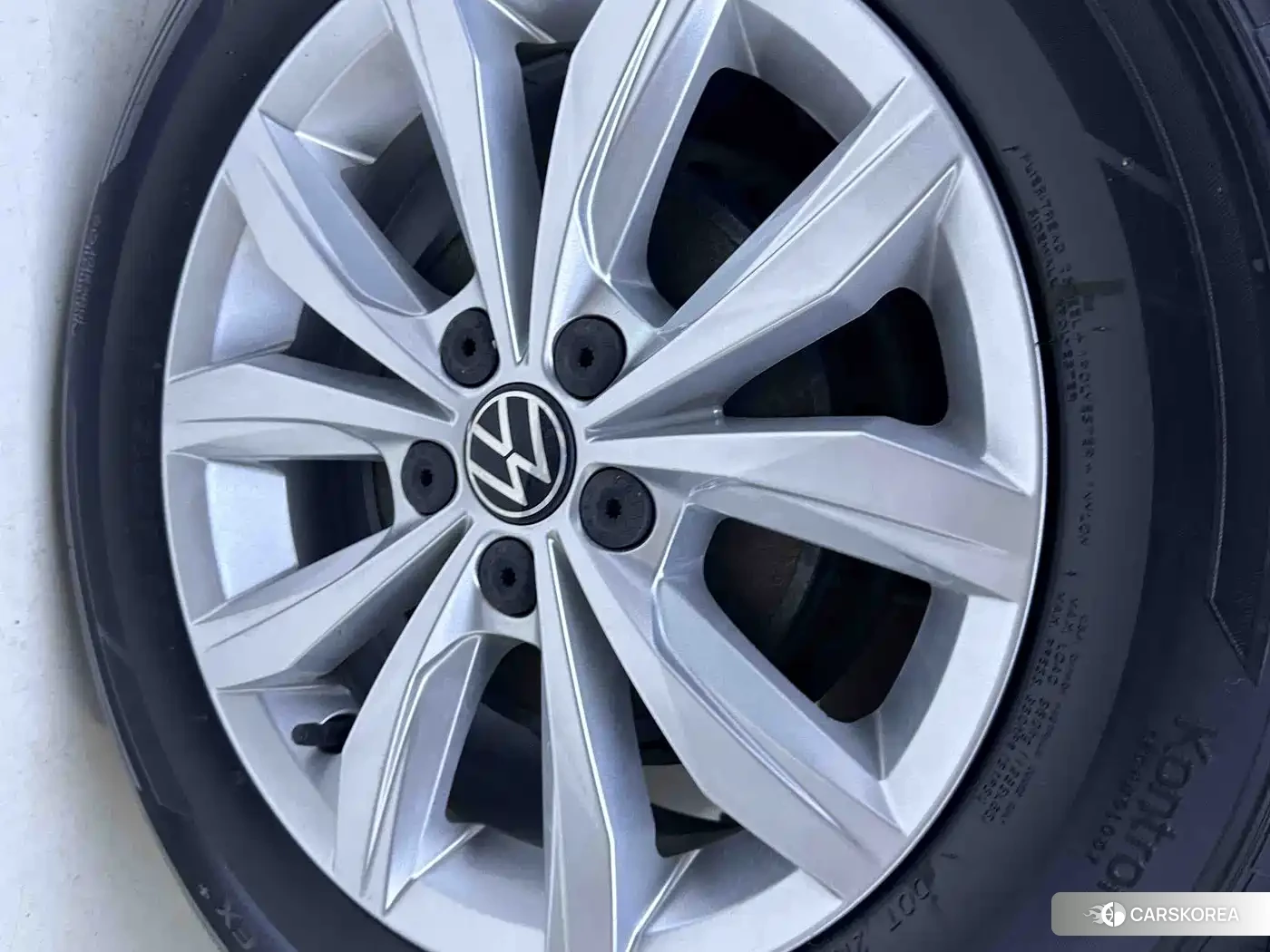 Volkswagen Polo id 4653743 из Китая 16