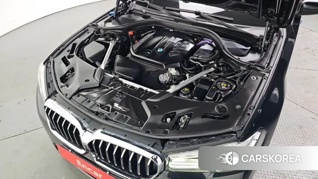 BMW 5 Series (G30) id 3582521 из Кореи 16