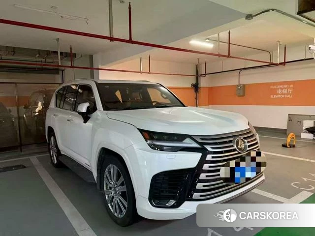 Lexus LX 2024 Белый из Китая, фото 6