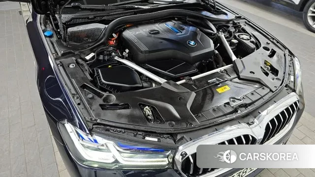 BMW 5 Series (G30) id 3600385 из Кореи 16