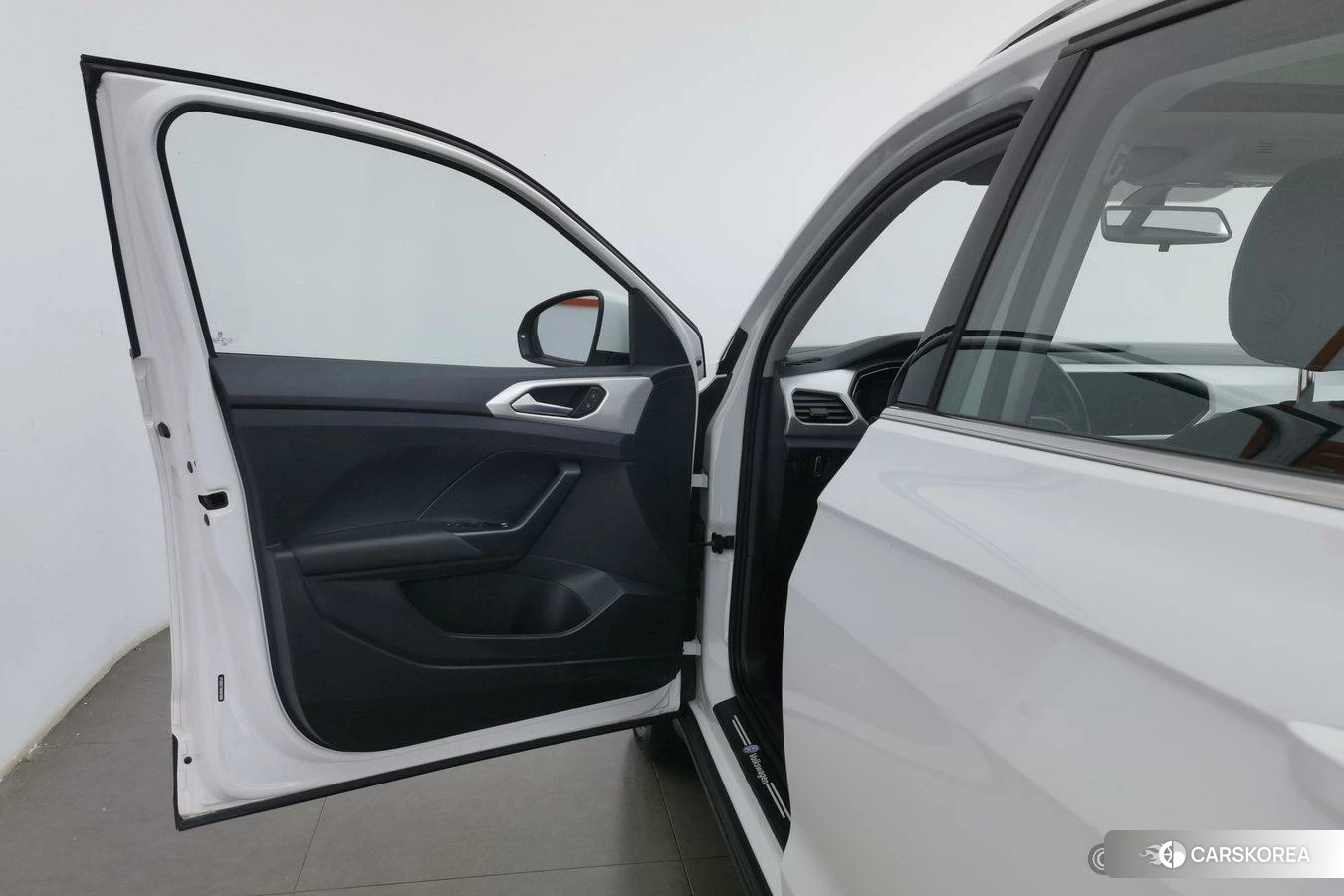 Volkswagen Exploring the shadow id 4407207 из Китая 20