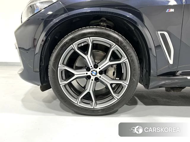 BMW X5 id 3896161 из Китая 17