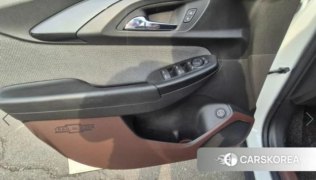 Chevrolet (GM Daewoo) Trailblazer 2022 Белый из Кореи, фото 6