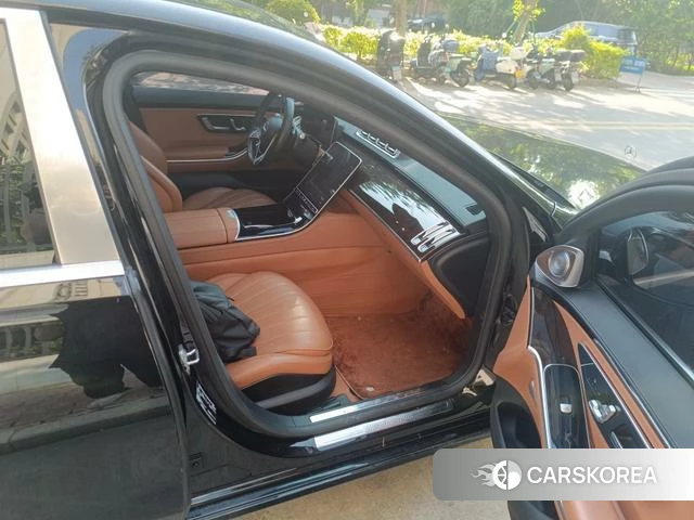 Mercedes-Benz S-class id 4297458 из Китая 13