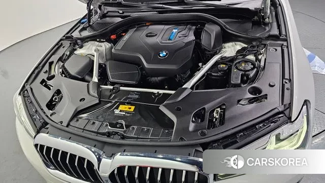 BMW 5 Series (G30) id 3530367 из Кореи 16