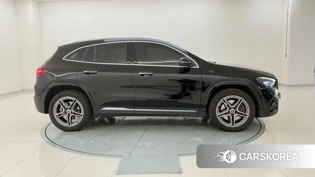 Mercedes-Benz GLA - Class H247 id 3837912 из Кореи 16