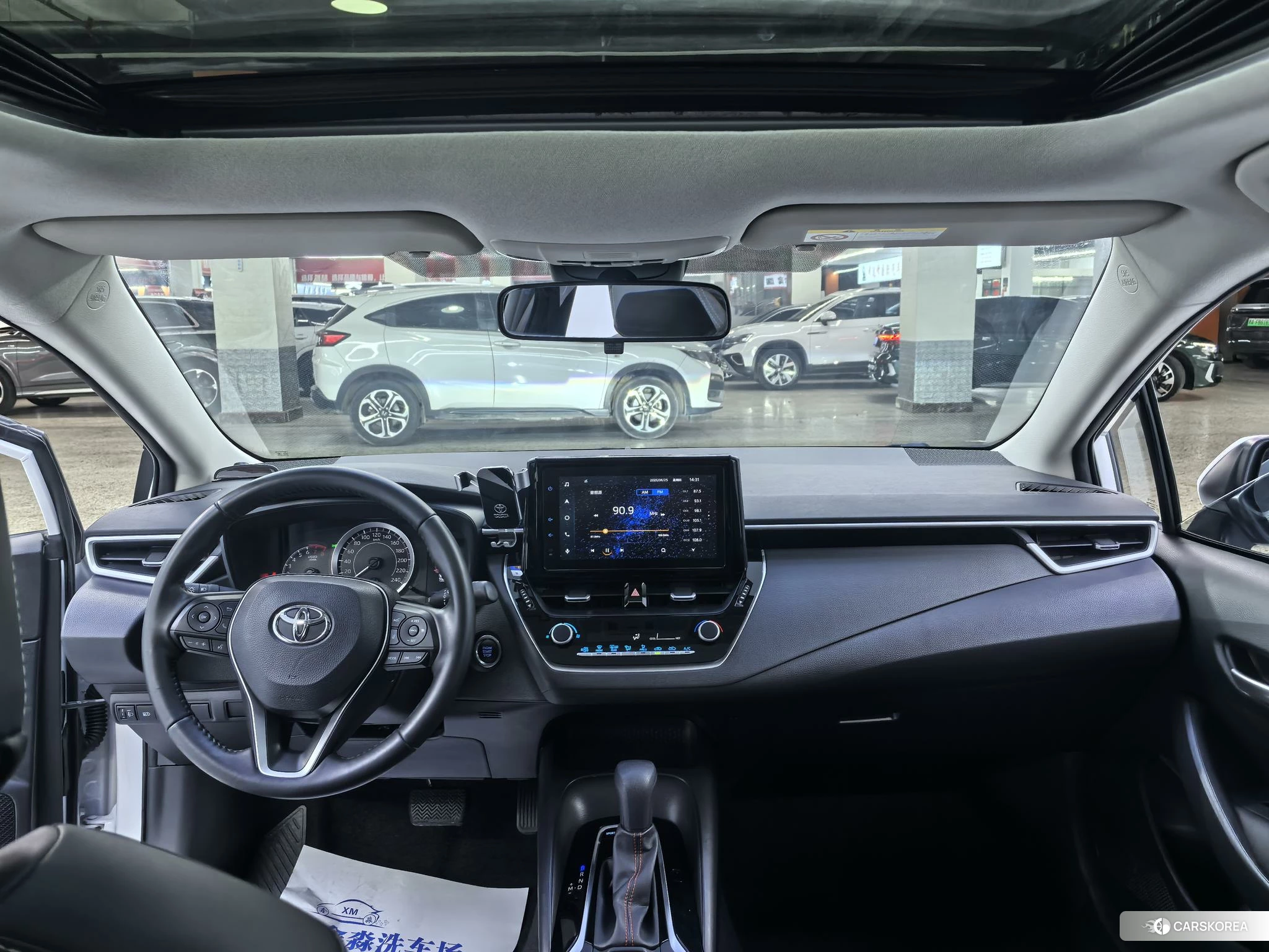 Toyota Corolla id 4504782 из Китая 8