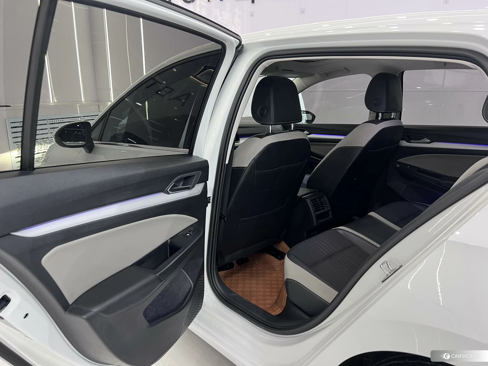 Volkswagen Golf id 4461615 из Китая 17