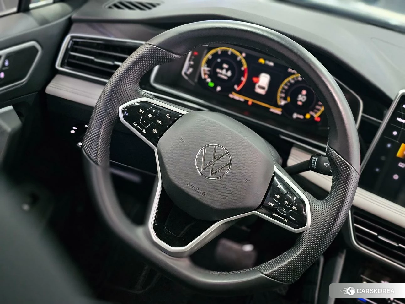 Volkswagen Tiguan L id 4486463 из Китая 20