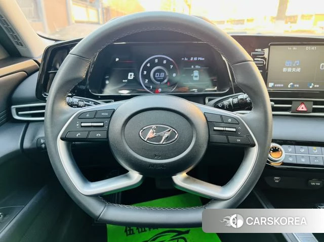 Hyundai Elantra id 4307651 из Китая 14