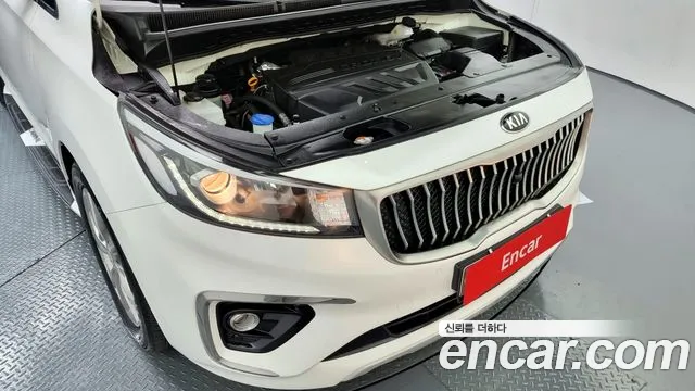 Kia The New Carnival id 2713094 из Кореи 16