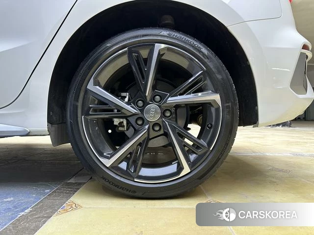 Audi A3 id 4218724 из Китая 15