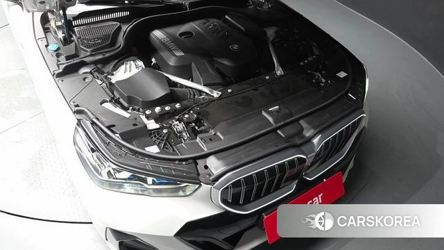 BMW 5 Series (G60) id 4578583 из Кореи 16