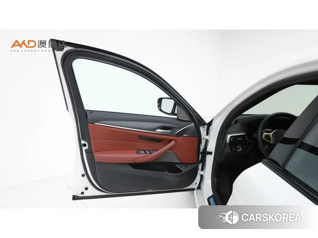 BMW 5 series 2022 Белый из Китая, фото 6