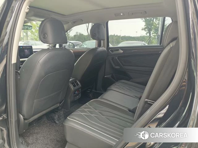 Volkswagen Tiguan L 2023 Черный из Китая, фото 6