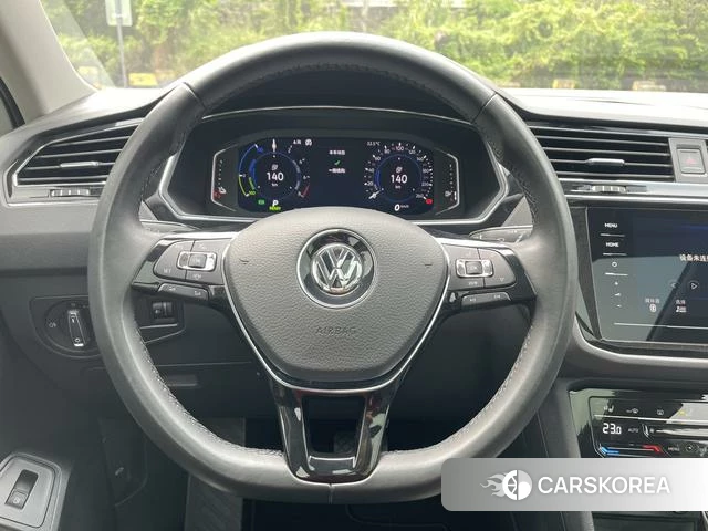 Volkswagen Tiguan L PHEV id 4353773 из Китая 30