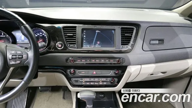 Kia The New Carnival id 2673154 из Кореи 16