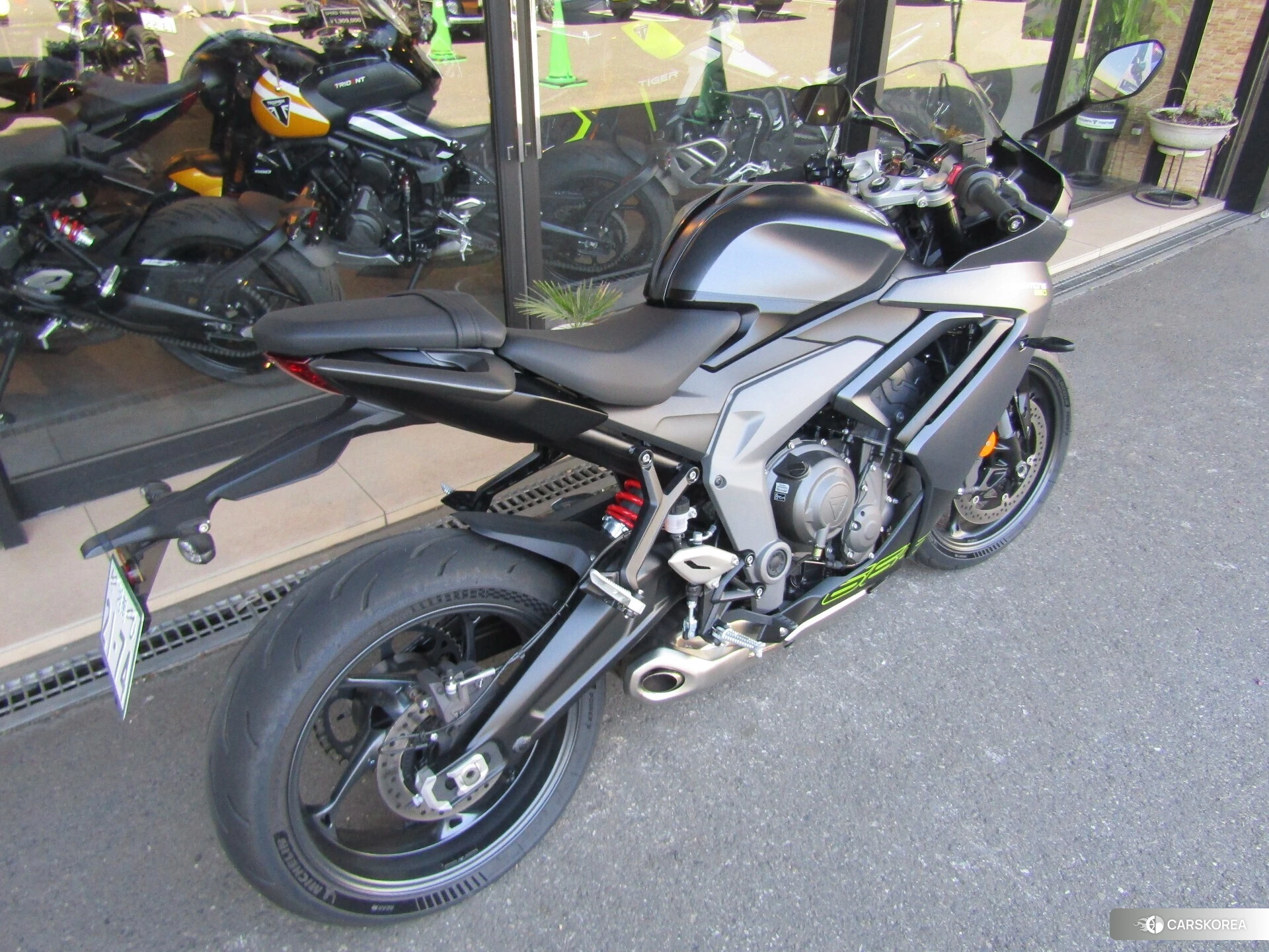 Triumph DAYTONA 660 id 4320221 из Японии 6
