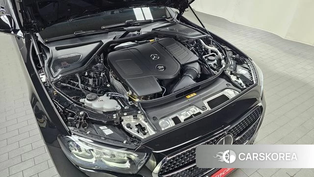 Mercedes-Benz E-Class W214 id 4222573 из Кореи 26