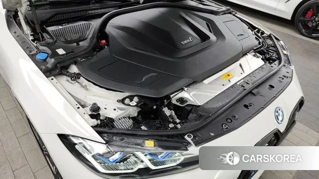 BMW i4 id 3664323 из Кореи 16