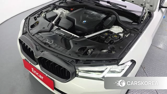 BMW 5 Series (G30) id 3922703 из Кореи 16