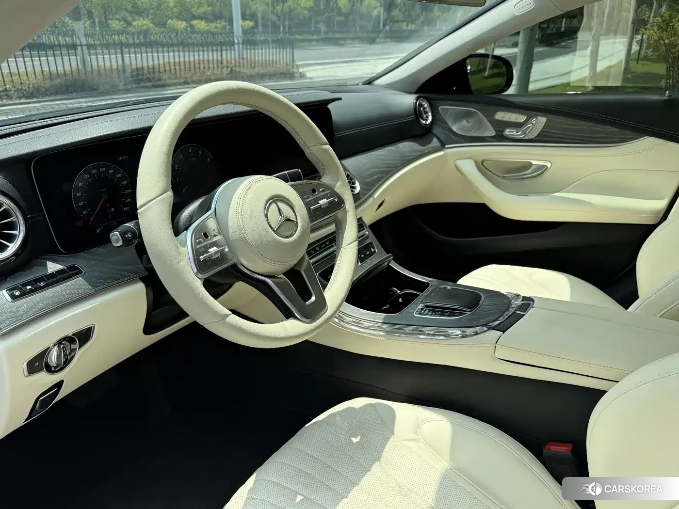Mercedes-Benz CLS 2018 Белый из Китая, фото 6
