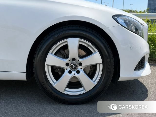 Mercedes-Benz C-Class W205 id 4397974 из Кореи 16