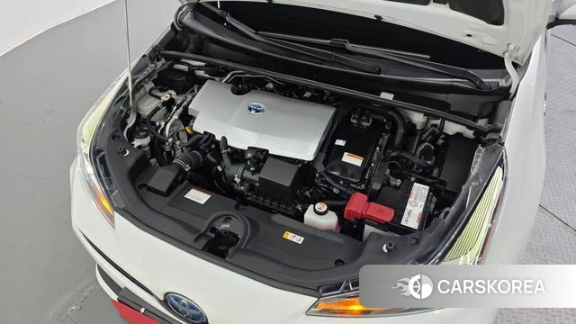 Toyota Prius 4th Generation id 4303695 из Кореи 26