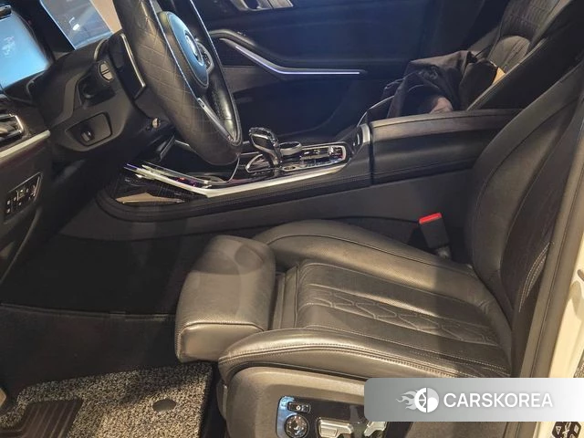 BMW X7 (G07) 2021 Белый из Кореи, фото 6