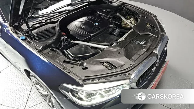 BMW 5 Series (G30) id 3336731 из Кореи 16