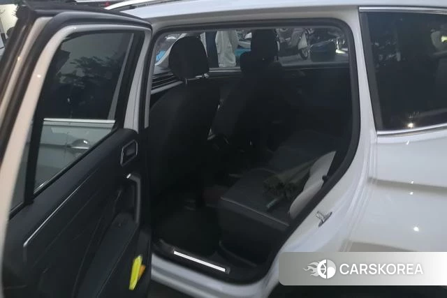 Volkswagen Tiguan L id 4272070 из Китая 13