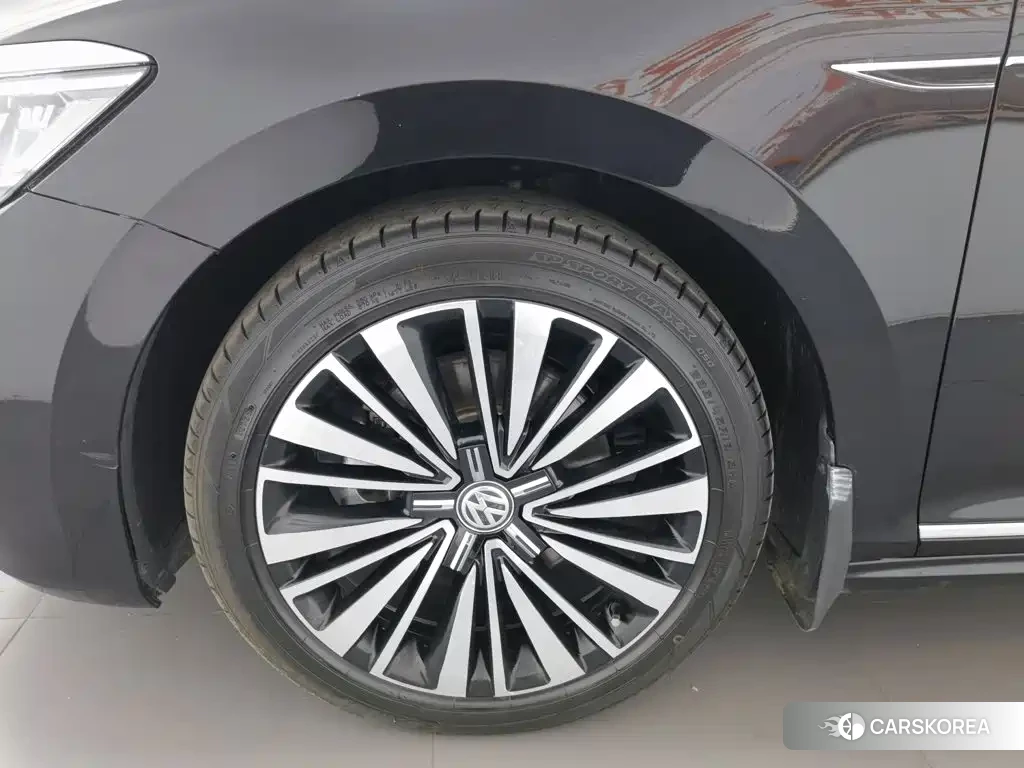 Volkswagen Passat id 4577840 из Китая 20