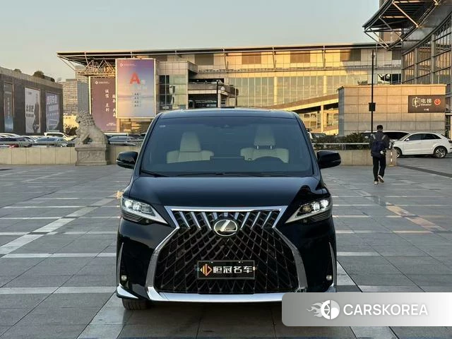 Lexus LM id 4290858 из Китая 9
