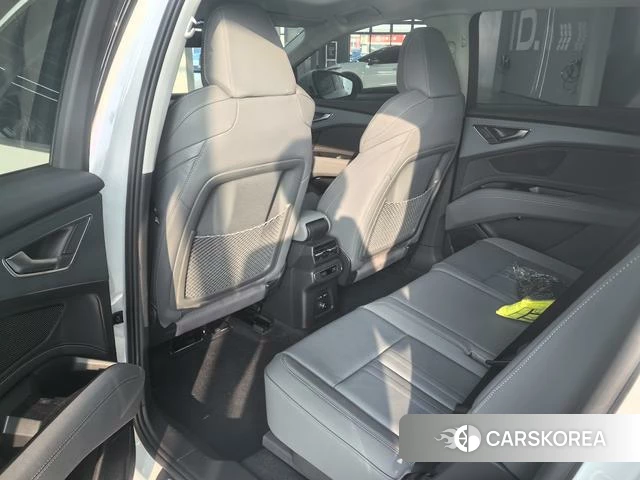 Audi Q5 e-tron id 4240208 из Китая 14