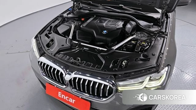 BMW 5 Series (G30) id 4223909 из Кореи 28