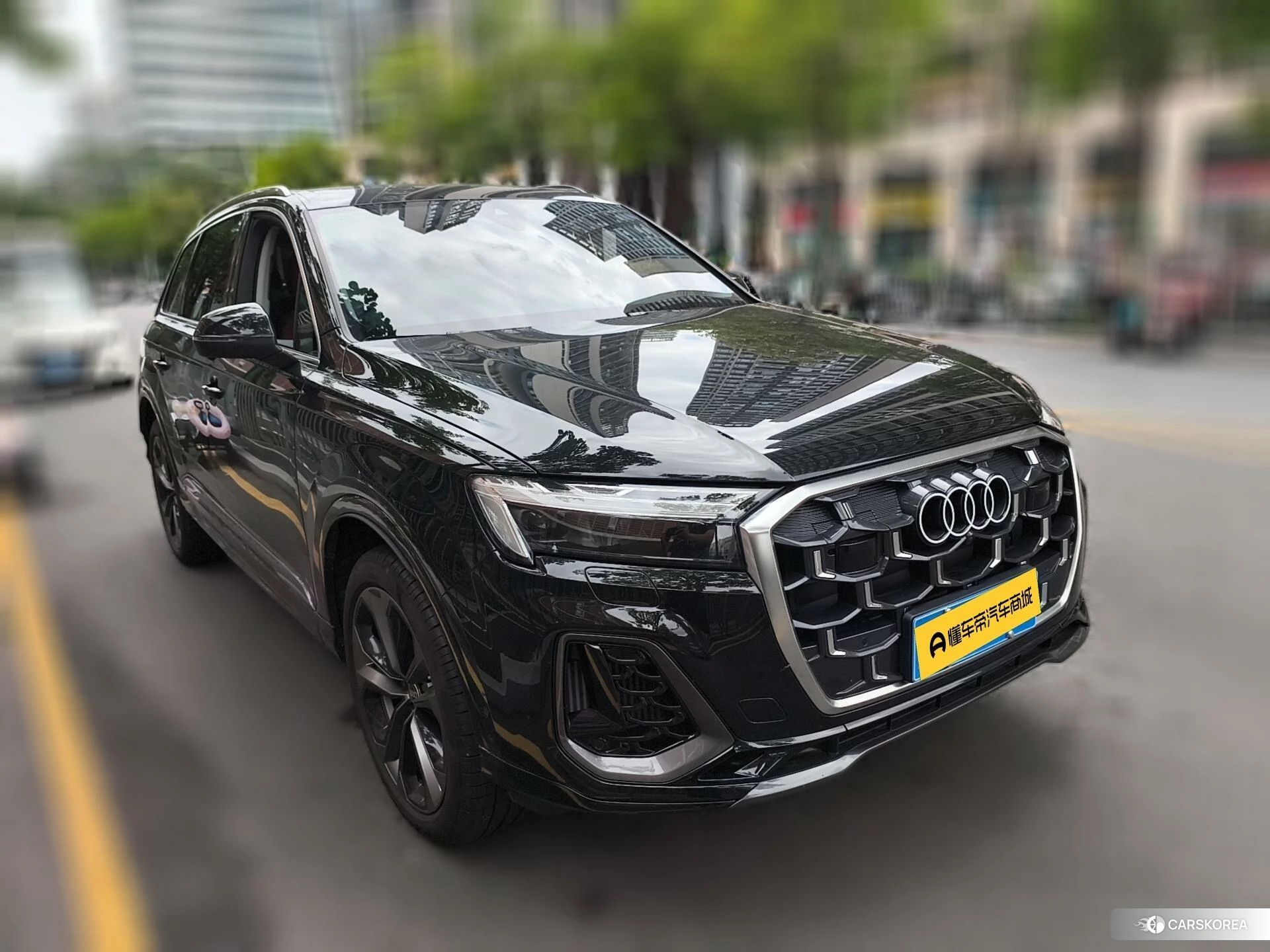 Audi Q7 2024 Черный из Китая, фото 6