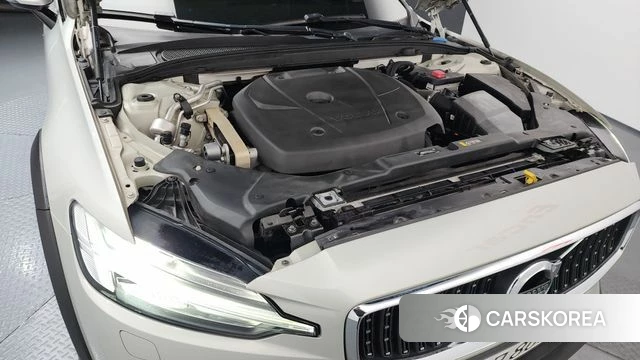 Volvo V60 Cross-Country 2nd Generation id 3795501 из Кореи 16