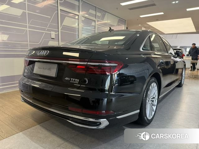 Audi A8 2025 Черный из Китая, фото 6