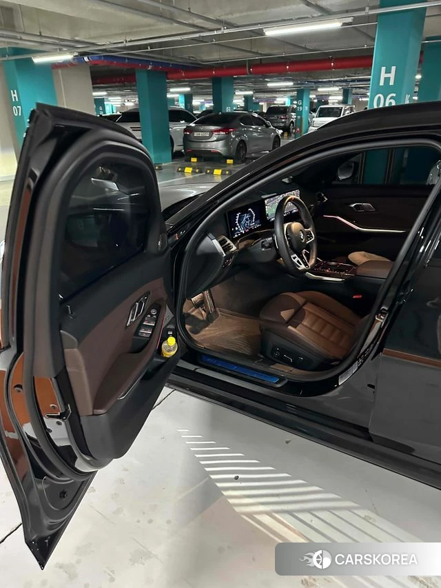 BMW 3 Series (G20) 2025 Черный из Кореи, фото 6