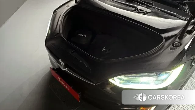 Tesla Model X id 3024314 из Кореи 16