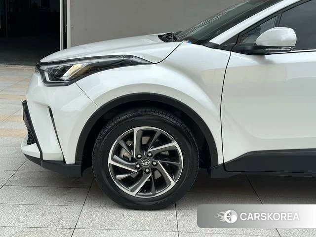 Toyota C-HR id 4368350 из Китая 23