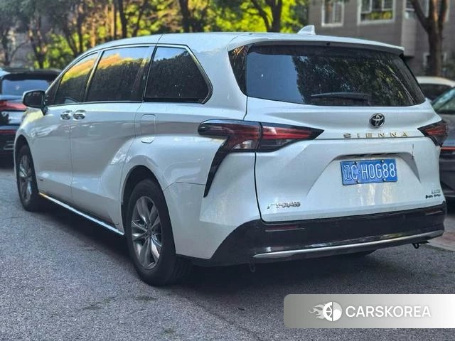 Toyota Saina 2025 Белый из Китая, фото 6