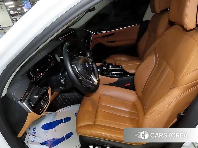 BMW 5 Series (G30) id 3722443 из Кореи 16